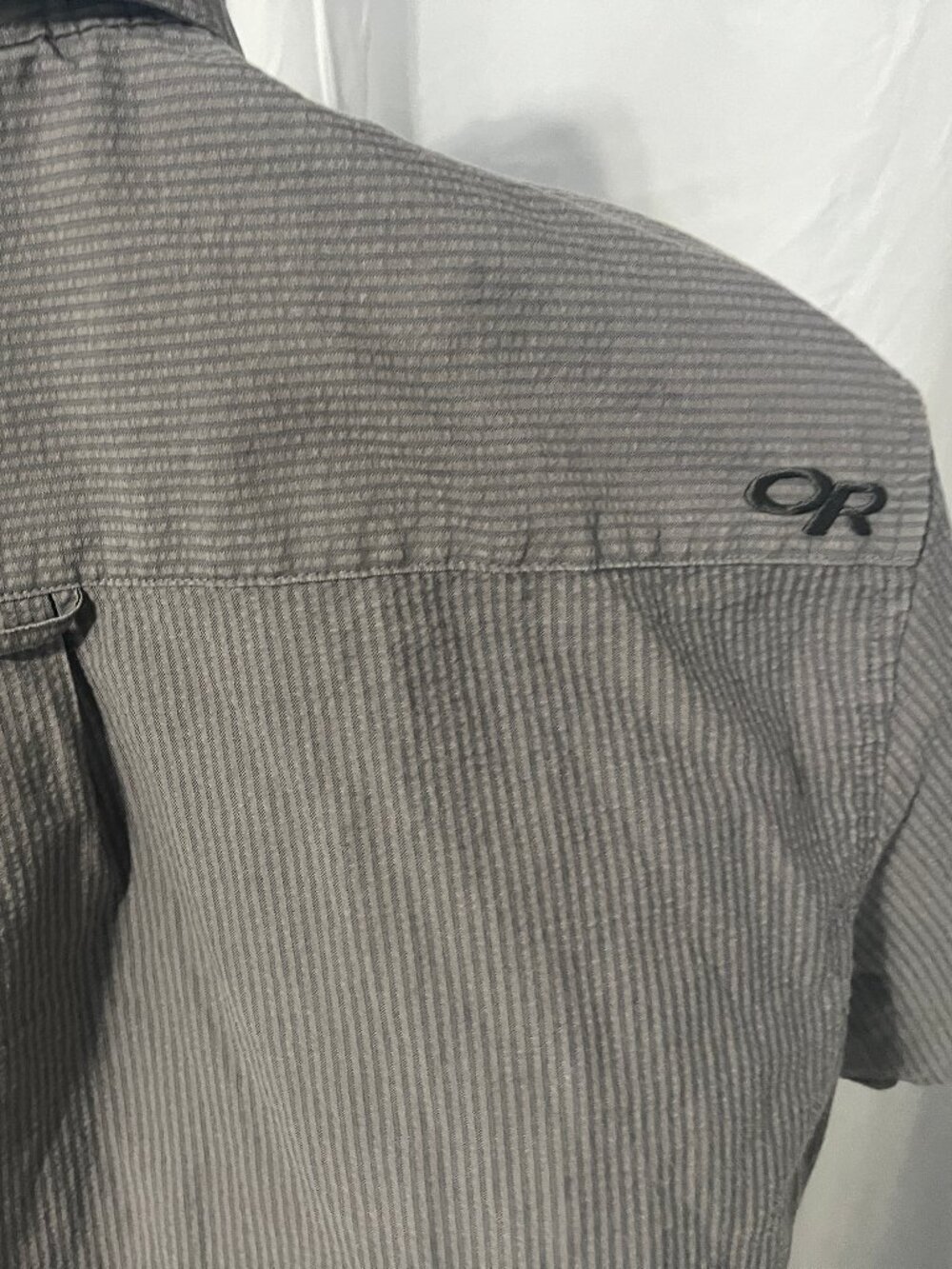 Outdoor Research Men’s Gray Striped Short Sleeve Shirt Medium M EUC 🧵